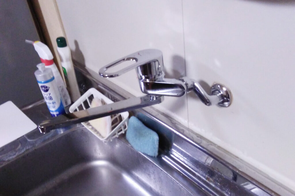 蛇口の交換で水漏れを修理